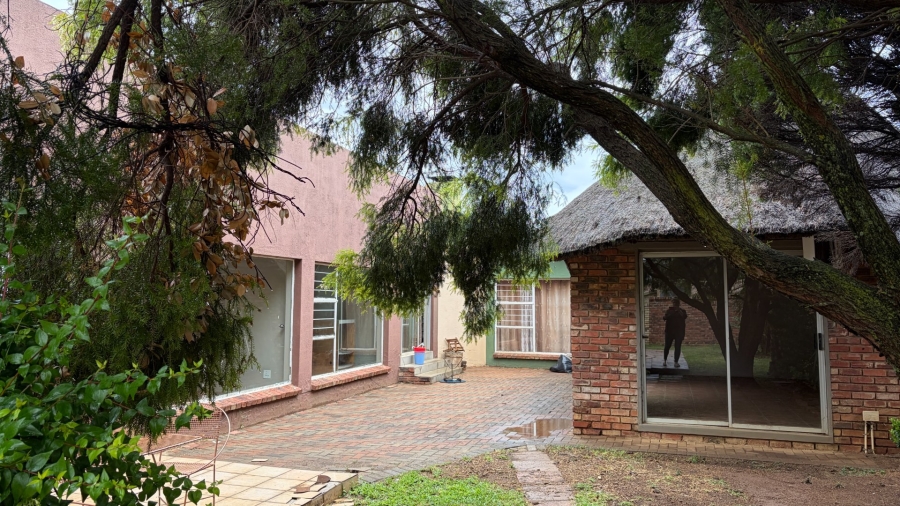 3 Bedroom Property for Sale in Grimbeeck Park North West